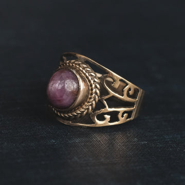 11. 1960s Star Ruby Openwork Ring - Lost Owl Jewelry