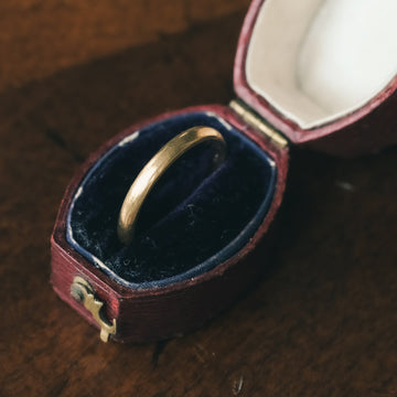 1935 22ct Gold Band - Lost Owl Jewelry