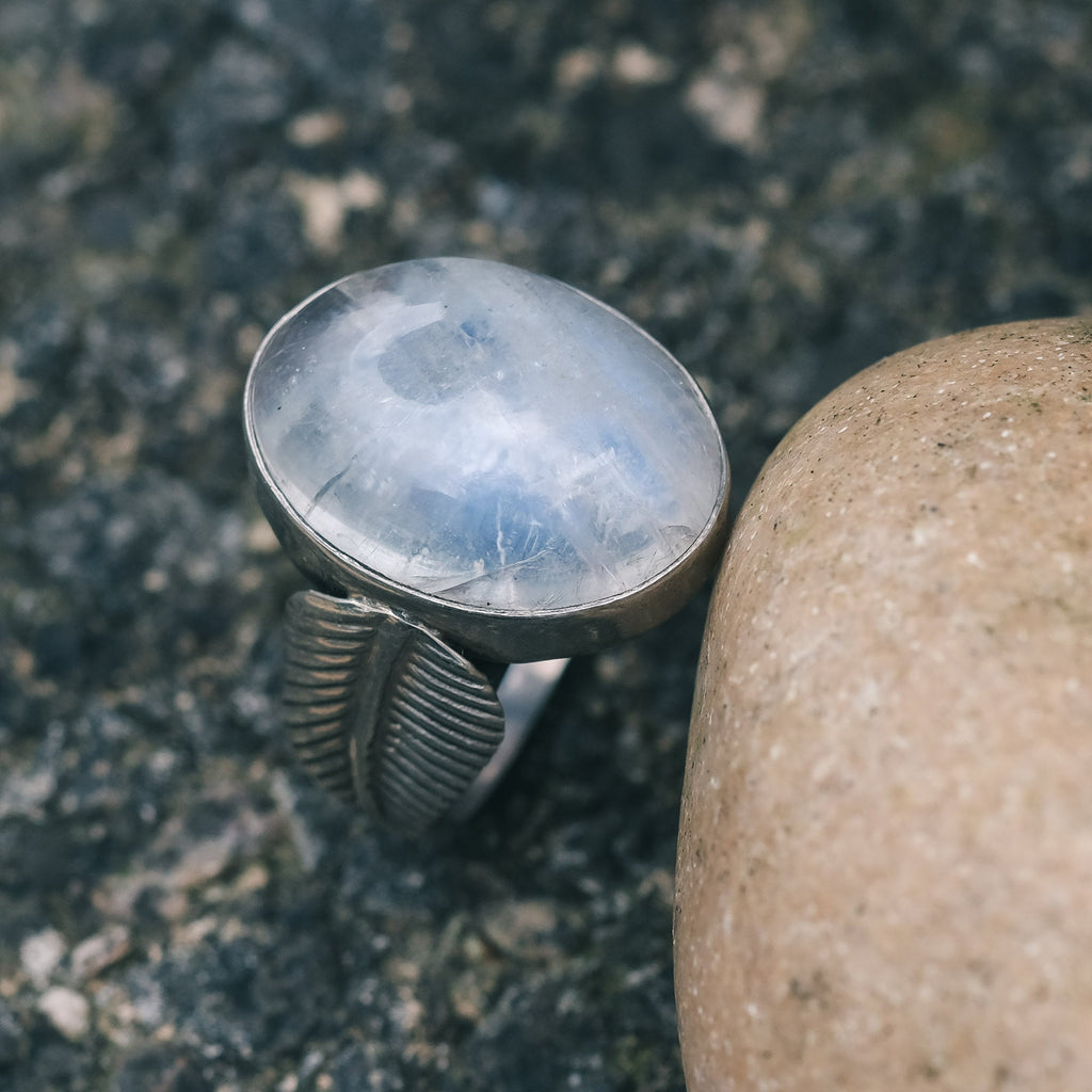 1970s Full Moonstone Ring - Lost Owl Jewelry