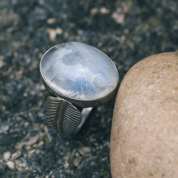1970s Full Moonstone Ring - Lost Owl Jewelry