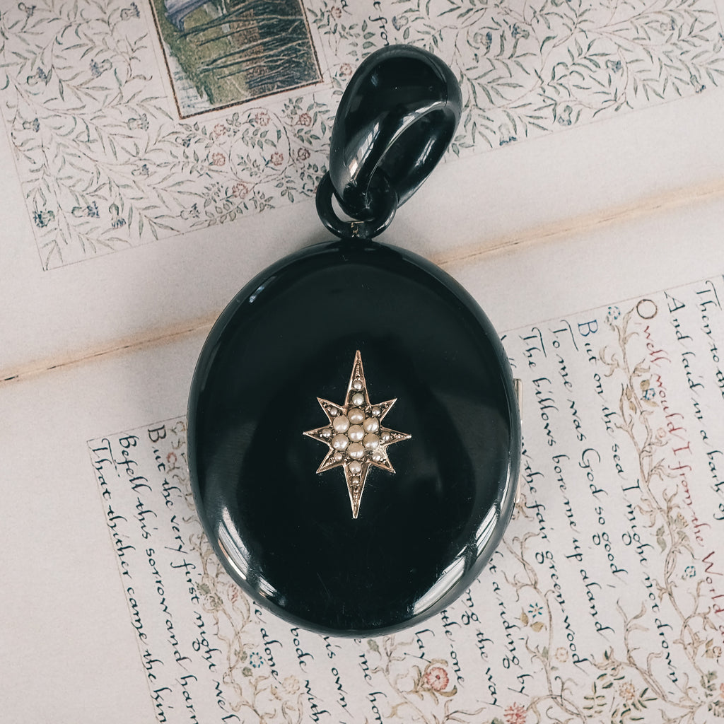 Oversized Victorian Jet Locket – Lost Owl Jewelry