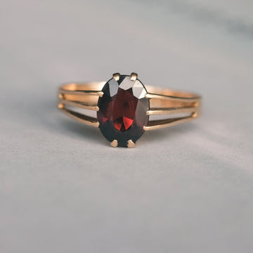 Edwardian Garnet Solitaire Ring - Lost Owl Jewelry