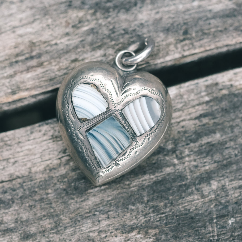Victorian Lace Agate Heart Pendant - Lost Owl Jewelry