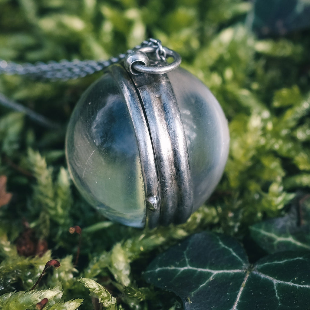 Victorian Pools of Light Locket - Lost Owl Jewelry