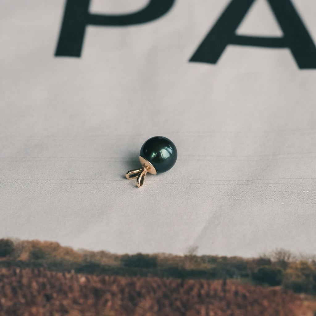 Vintage Black Pearl Pendant - Lost Owl Jewelry