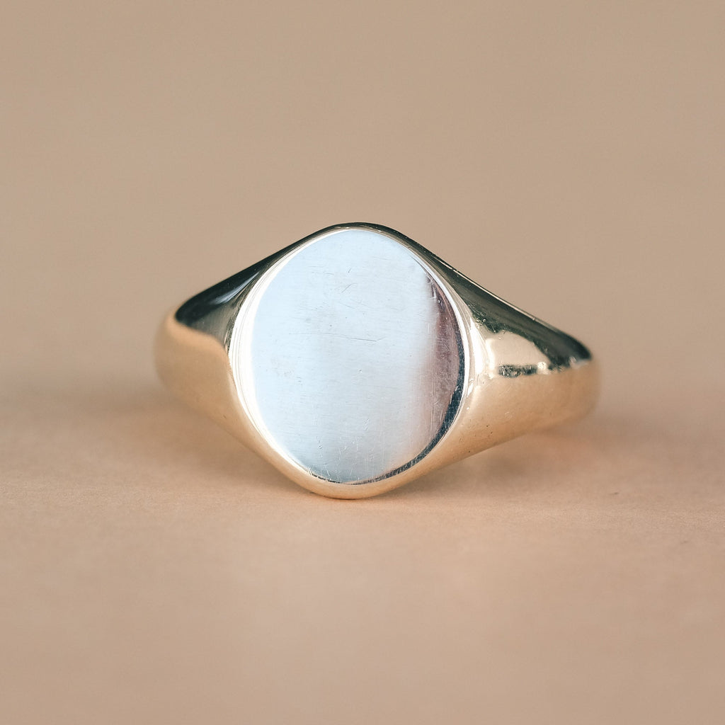 Vintage Oval Signet Ring - Lost Owl Jewelry