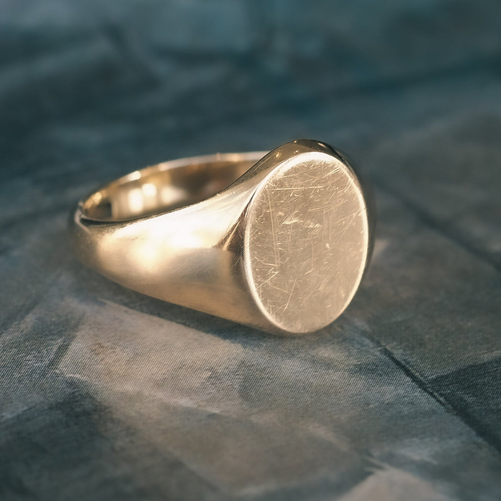 Vintage Oval Signet Ring - Lost Owl Jewelry