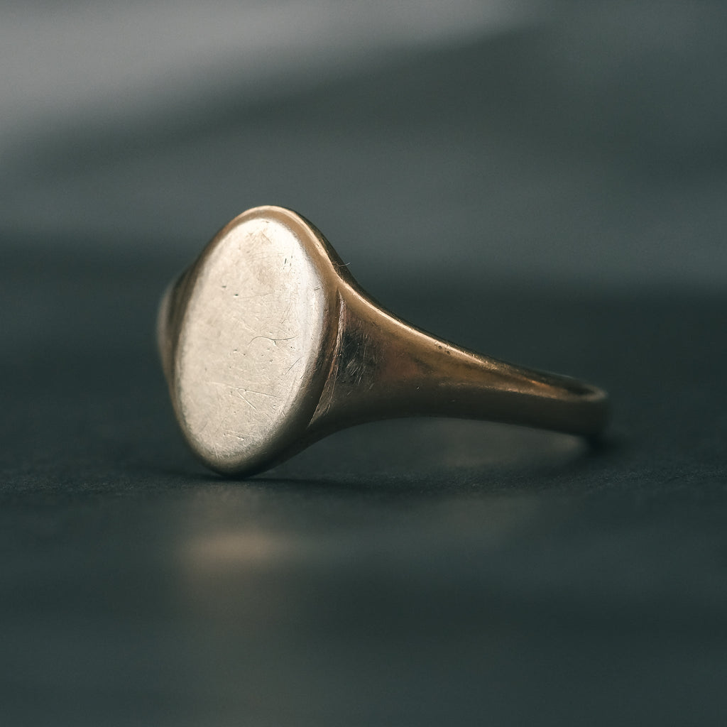 Vintage Oval Signet Ring - Lost Owl Jewelry