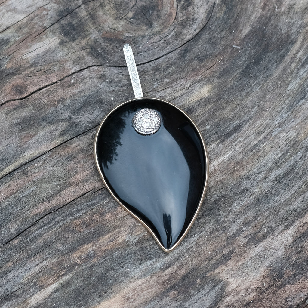 1970s Black Witch's Heart Pendant - Lost Owl Jewelry