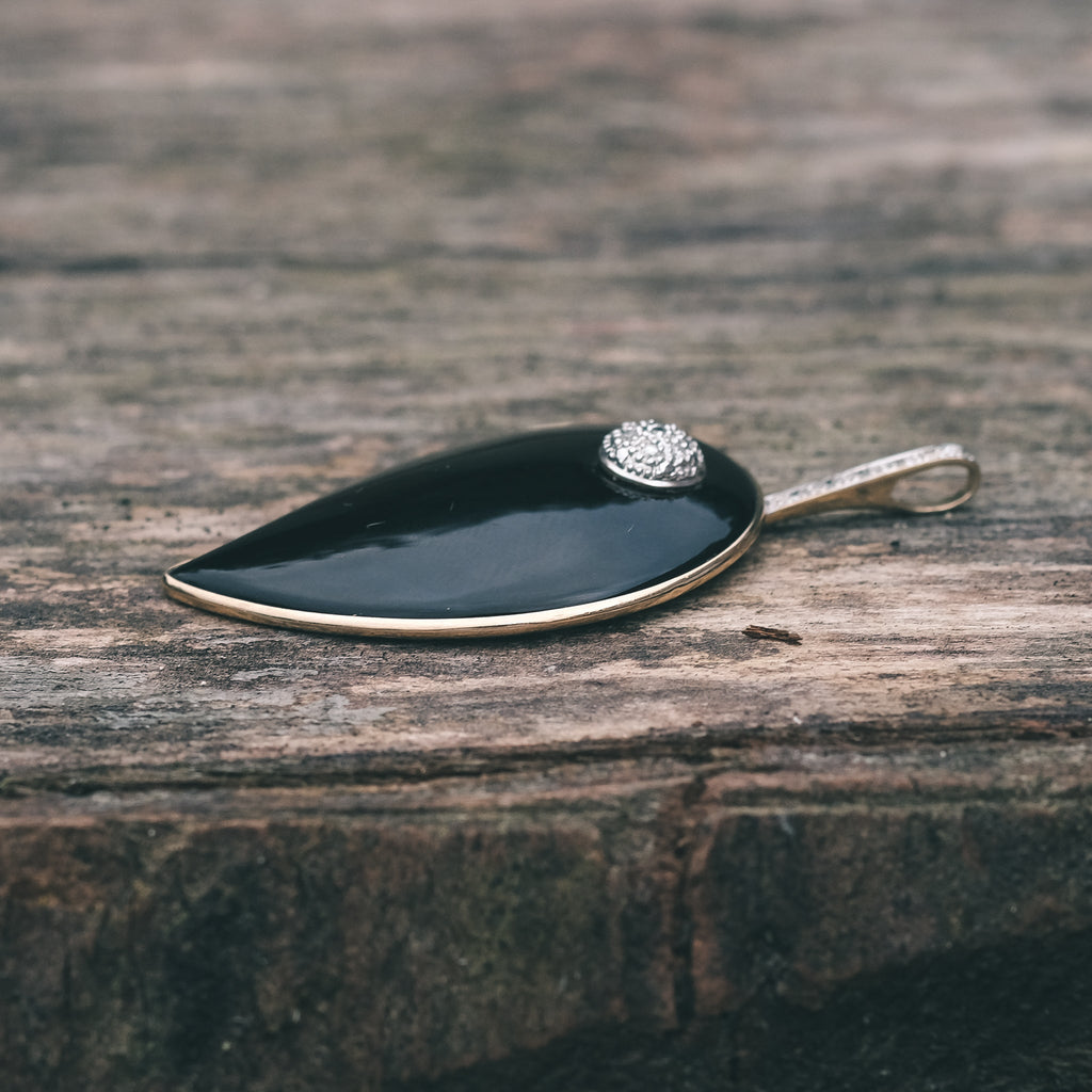 1970s Black Witch's Heart Pendant - Lost Owl Jewelry