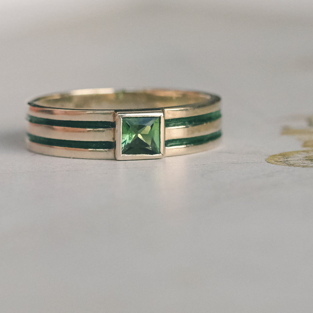 THE MORRÍGAN RING - Lost Owl Jewelry