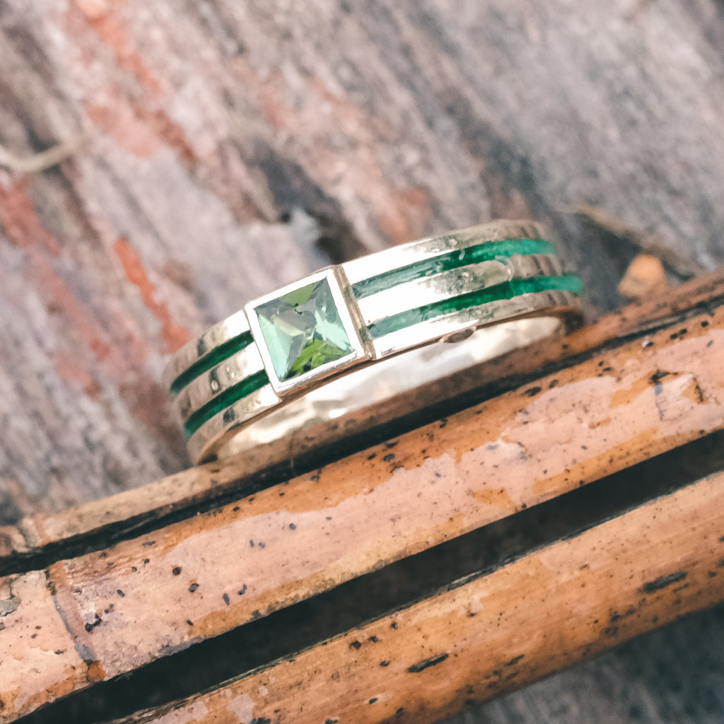 THE MORRÍGAN RING - Lost Owl Jewelry