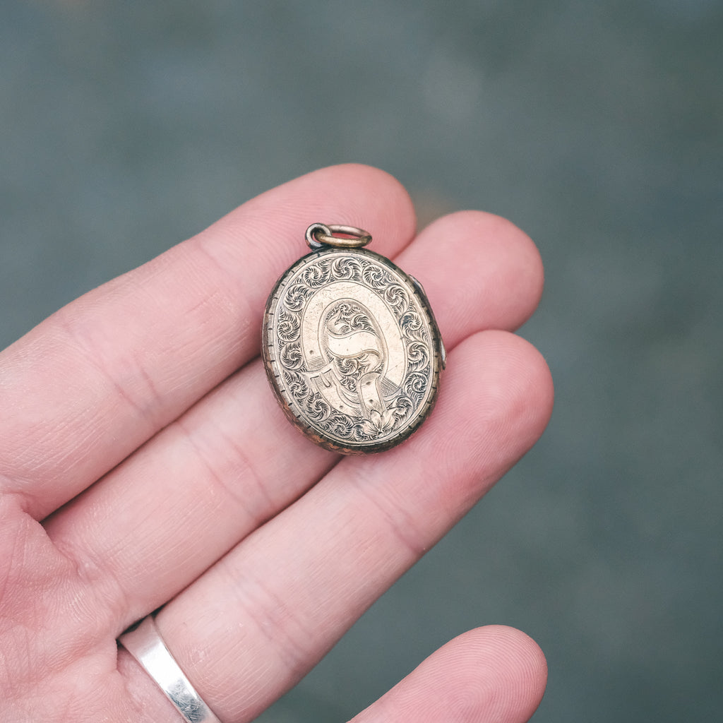 Victorian Scallop Shell Locket - Lost Owl Jewelry