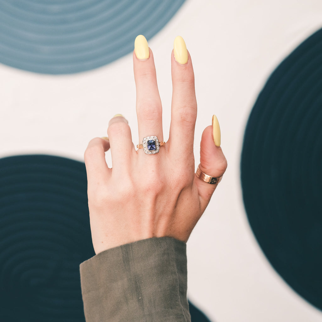 Vintage Colour-Change Sapphire Ring - Lost Owl Jewelry